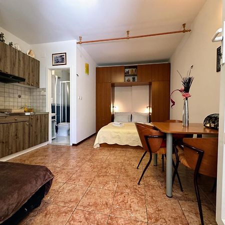 Grgur Studio Apartments 斯普利特 外观 照片
