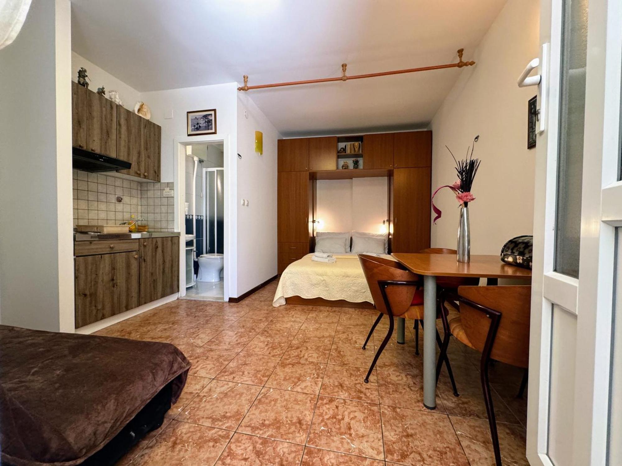 Grgur Studio Apartments 斯普利特 外观 照片